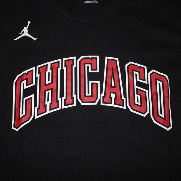 Chicago Bulls Jordan Brand Wordmark Statement Edition T-Shirt - Black - Picture 6 of 9